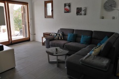 Wohnzimmer Poolblick